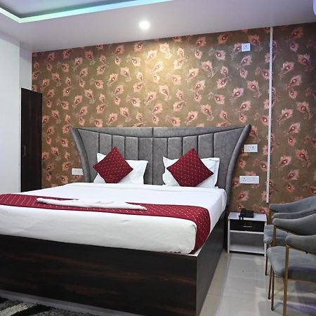 Hotel Diamant Inn Патна Екстер'єр фото