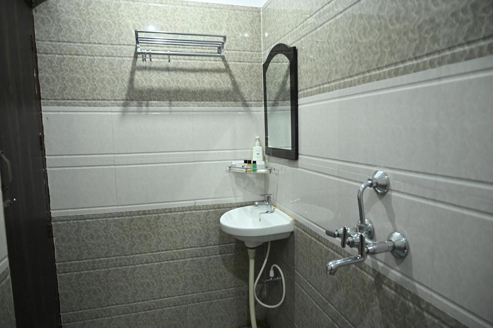 Hotel Diamant Inn Патна Екстер'єр фото